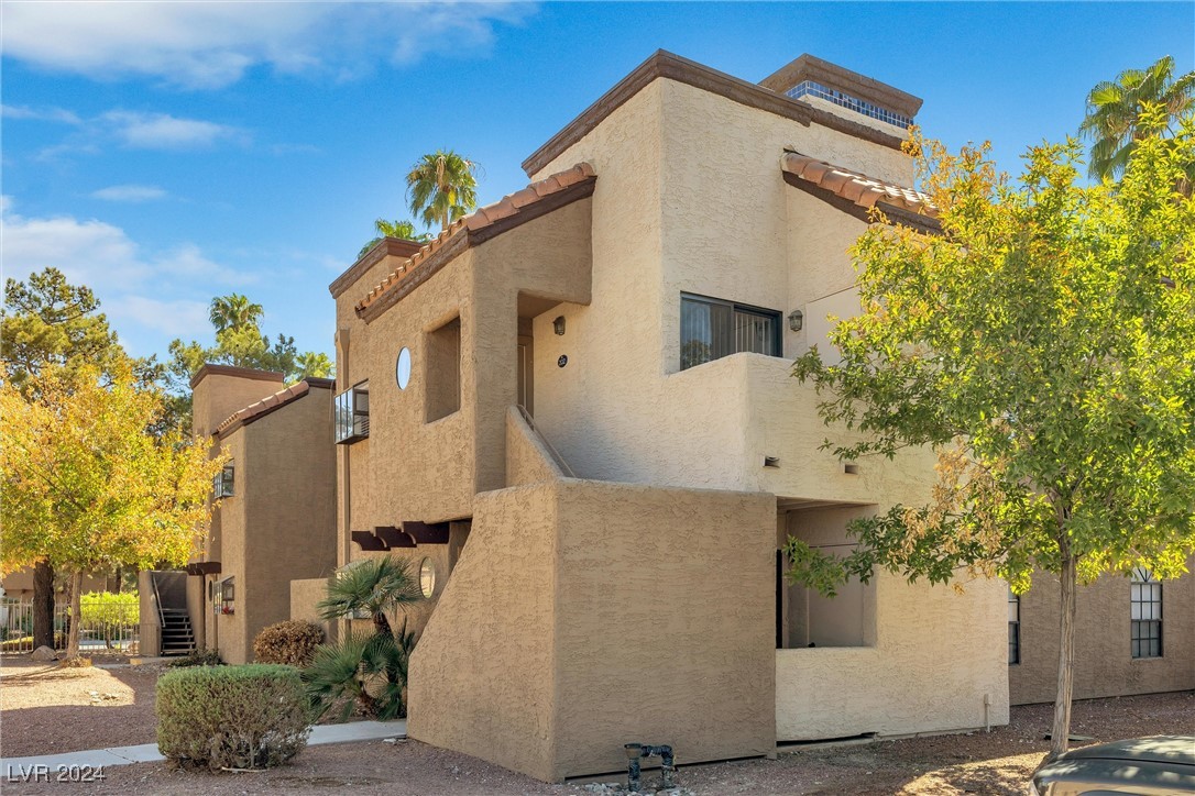 2987 Juniper Hills Boulevard 202