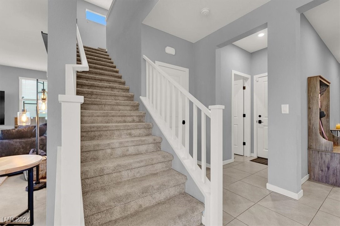 6817 Boulder View Street