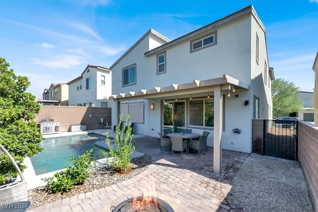 6817 Boulder View Street