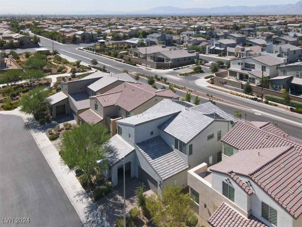 6817 Boulder View Street