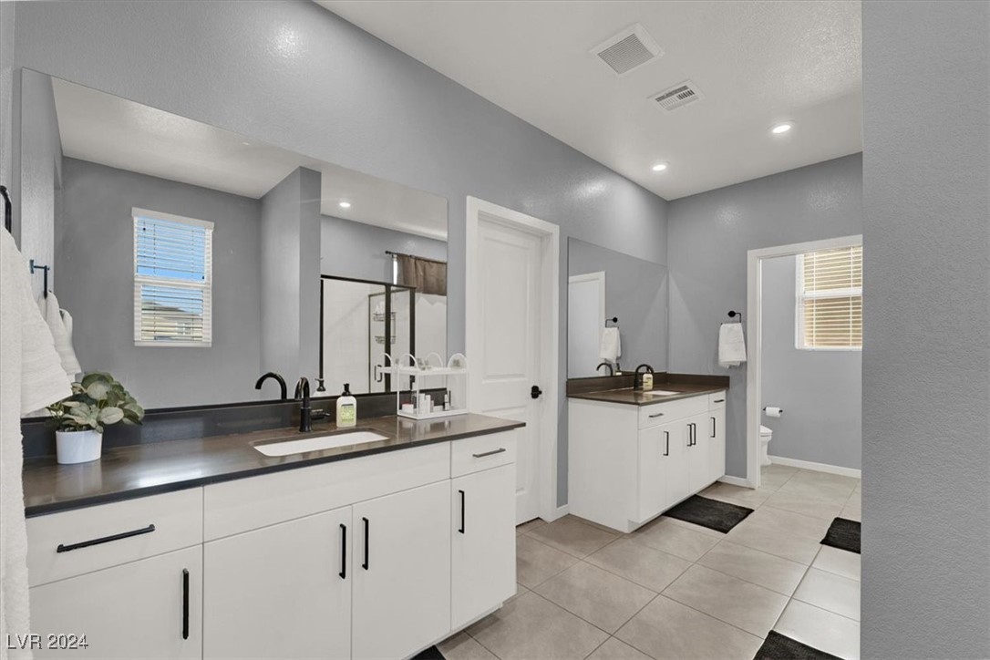 6817 Boulder View Street