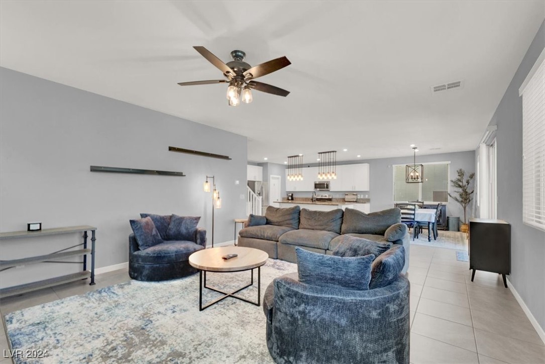 6817 Boulder View Street