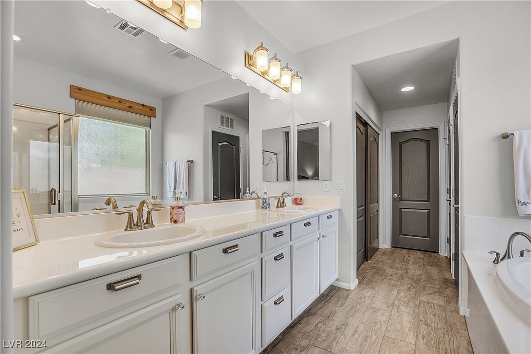 7556 Abby View Street