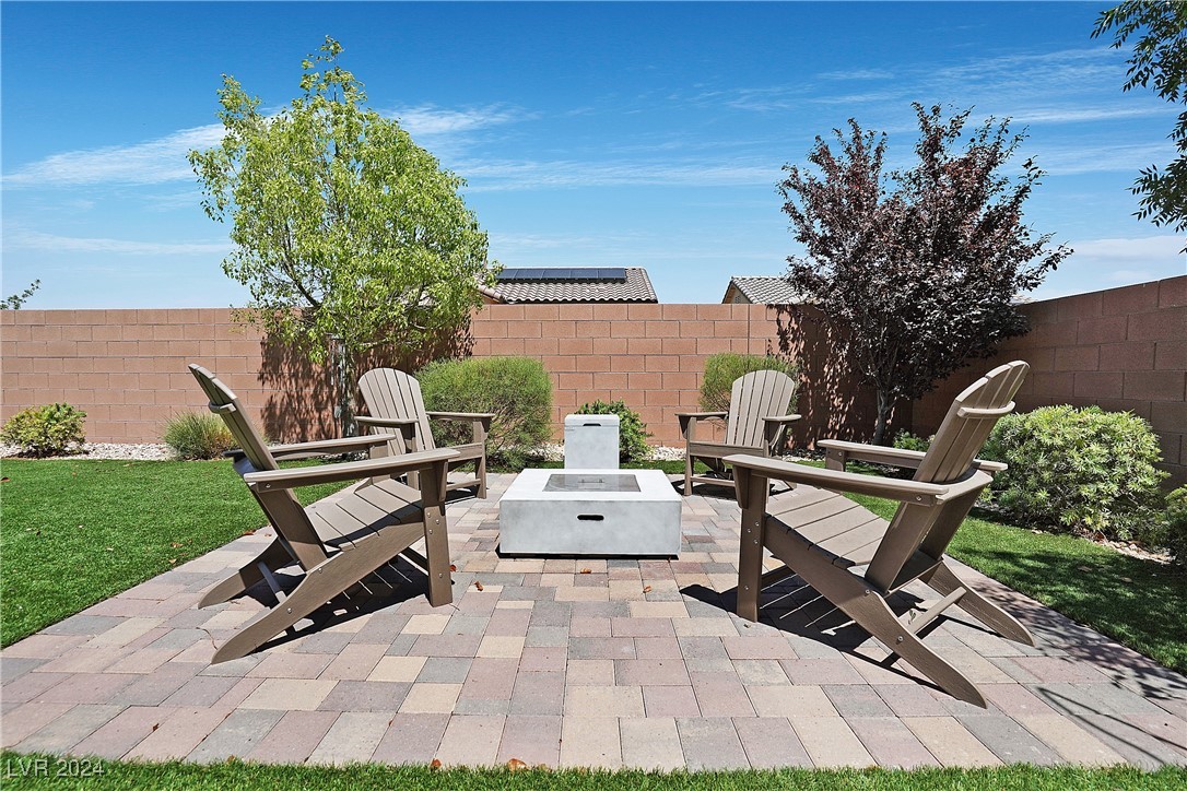 7556 Abby View Street