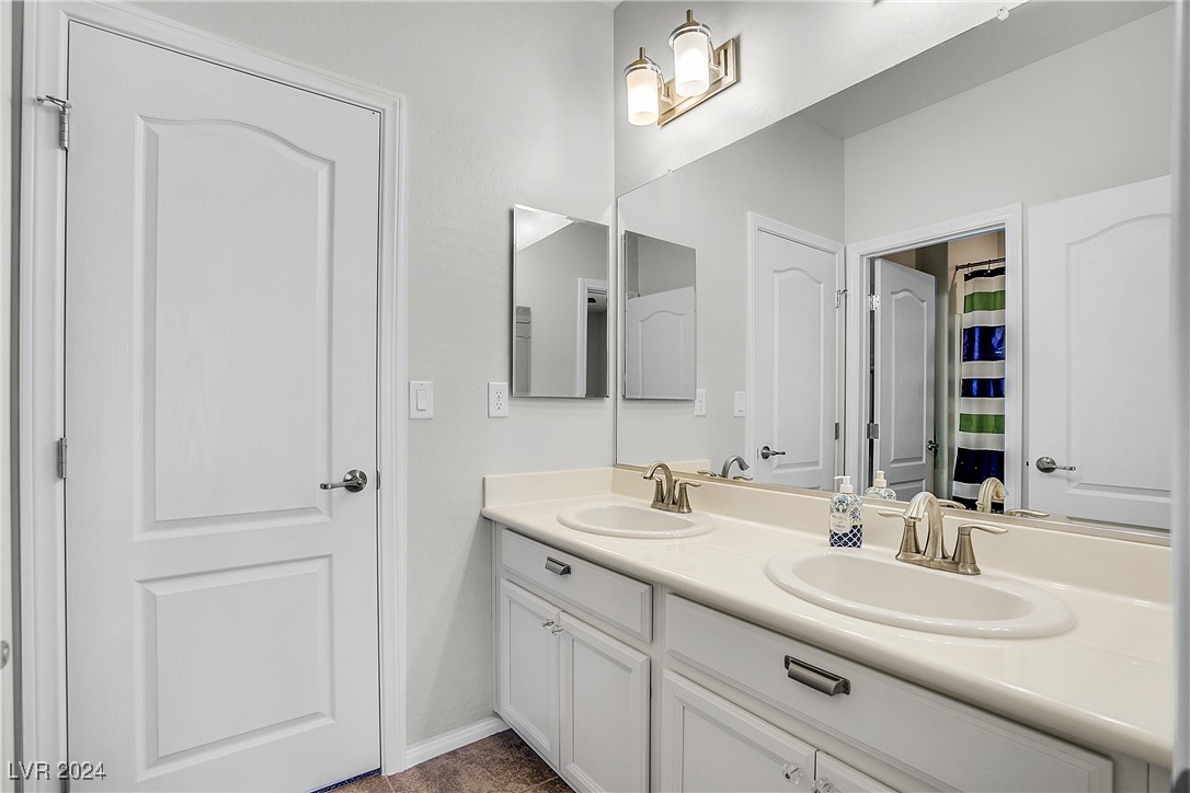 7556 Abby View Street