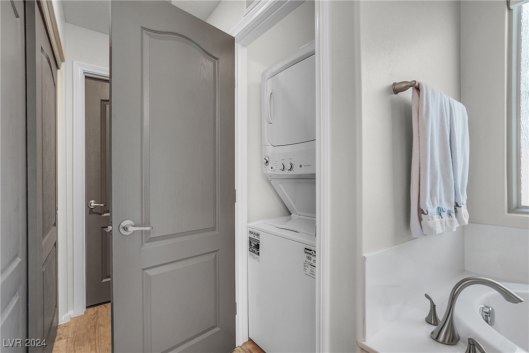 7556 Abby View Street