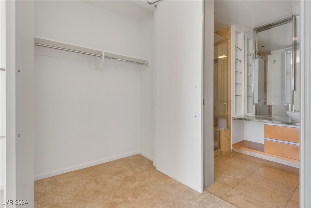 3726 Las Vegas Boulevard 1607