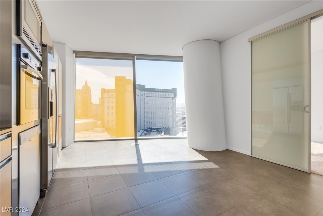 3726 Las Vegas Boulevard 1607