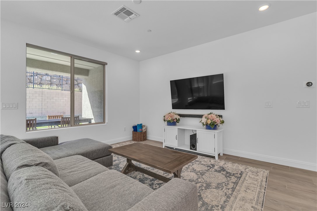 6473 Tavolara Street