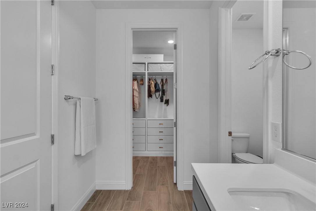 6473 Tavolara Street