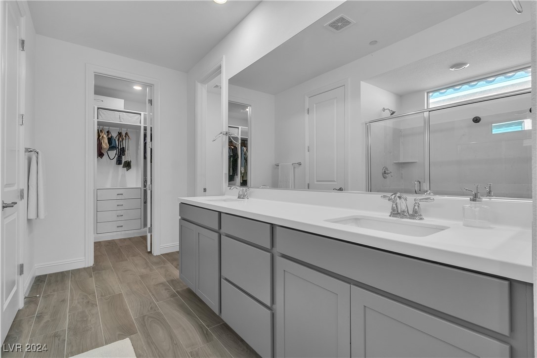 6473 Tavolara Street