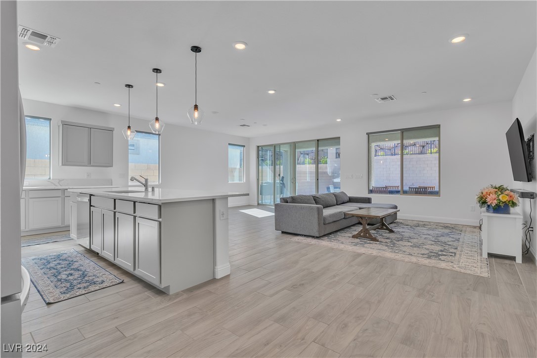 6473 Tavolara Street