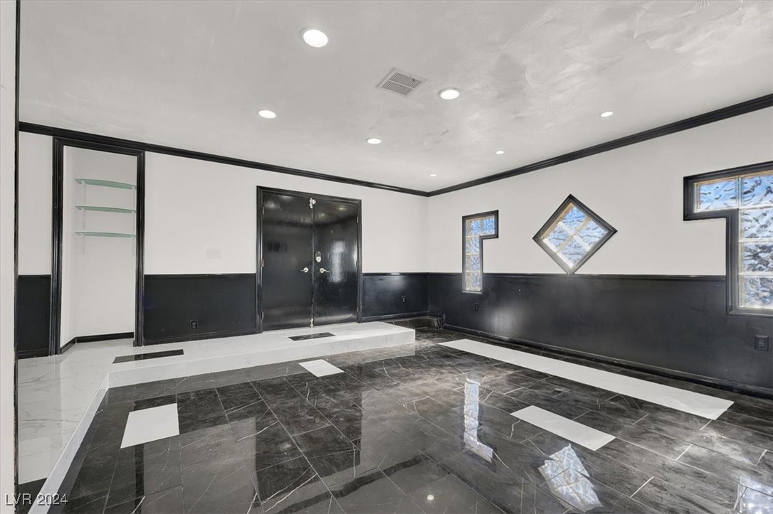 7124 Pleasant View Avenue