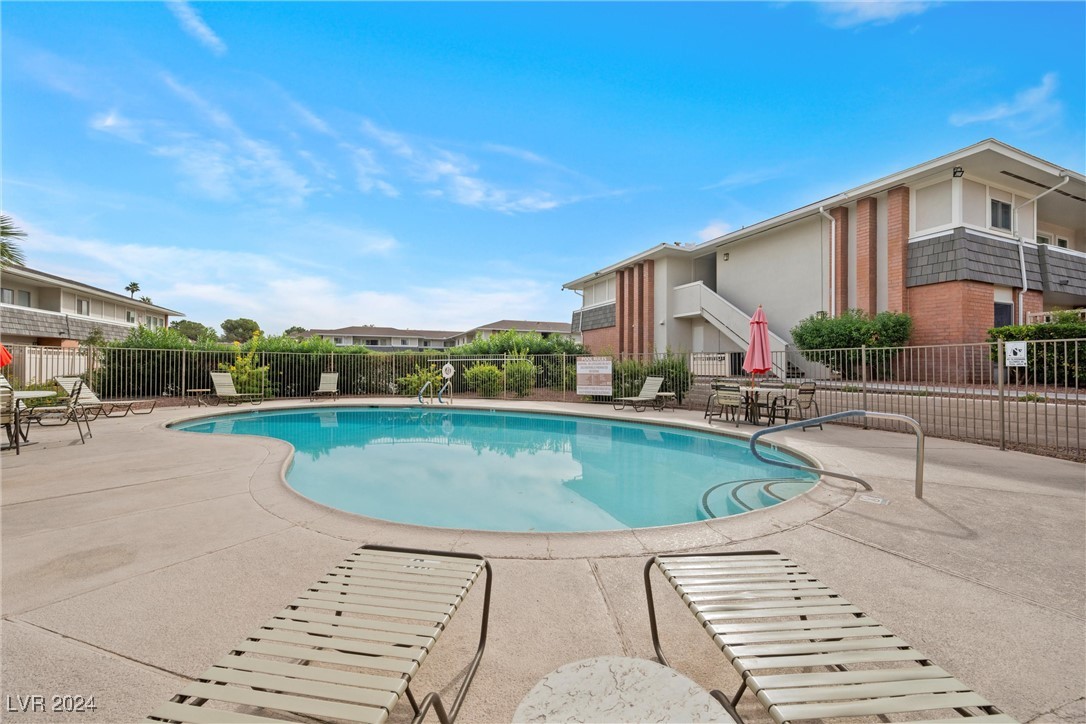 683 Oakmont Avenue 3502