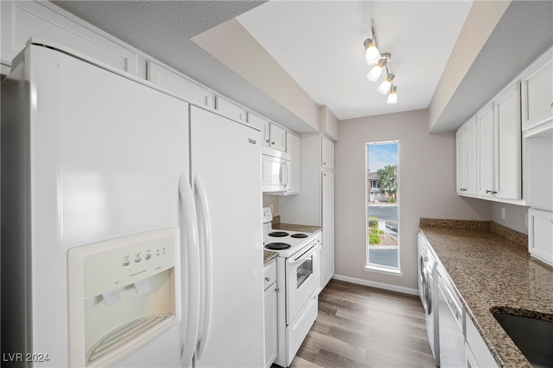 683 Oakmont Avenue 3502