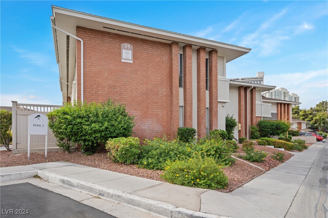 683 Oakmont Avenue 3502