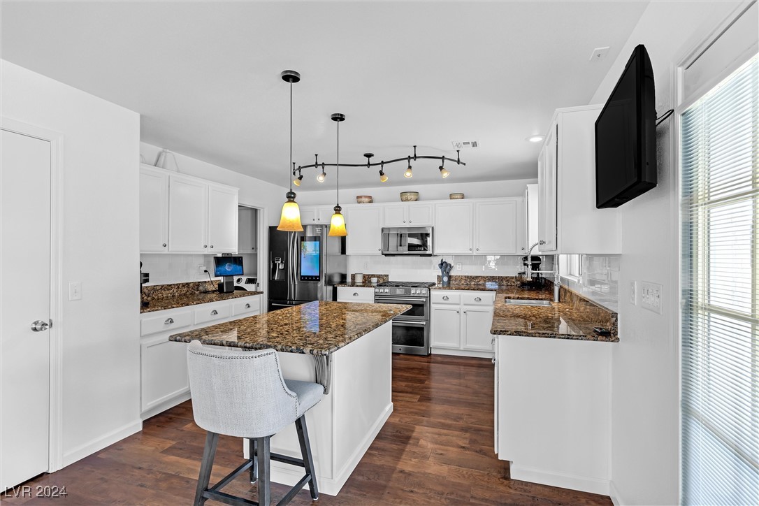 6131 Sage Hills Place