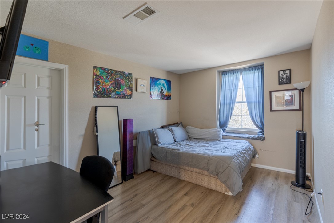 7128 Fossil Lake Street