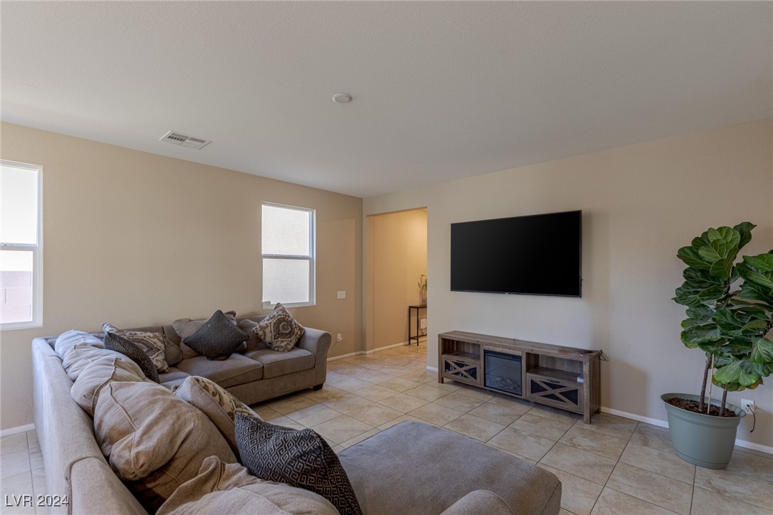 7128 Fossil Lake Street