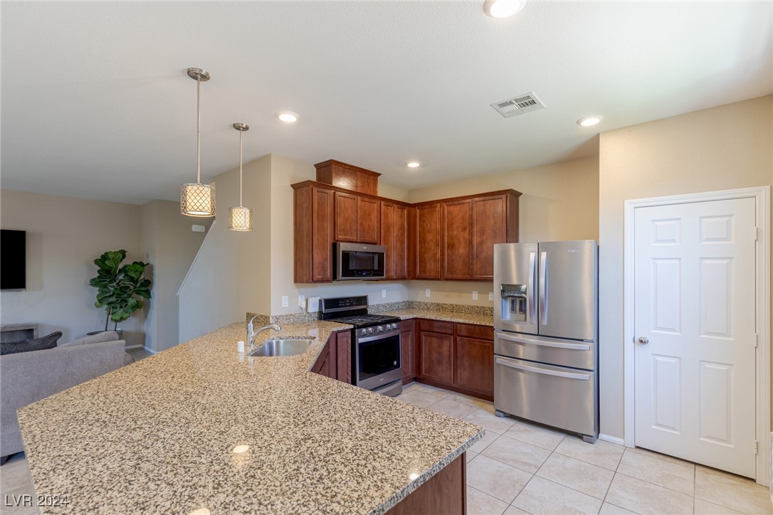 7128 Fossil Lake Street