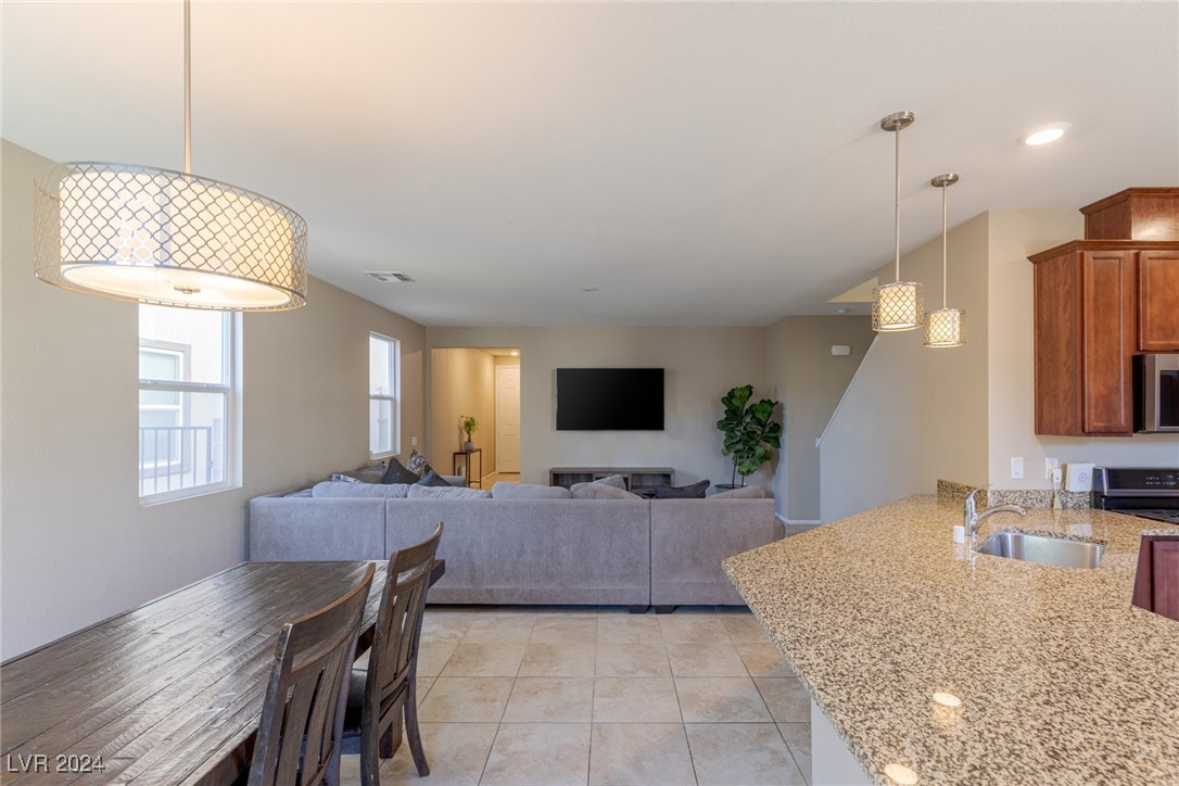 7128 Fossil Lake Street