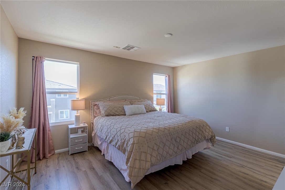 7128 Fossil Lake Street