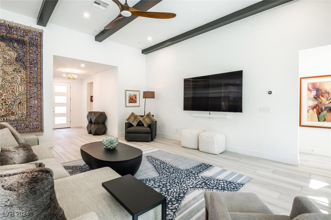 1929 Canyon Highlands