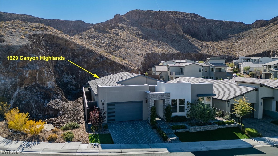 1929 Canyon Highlands