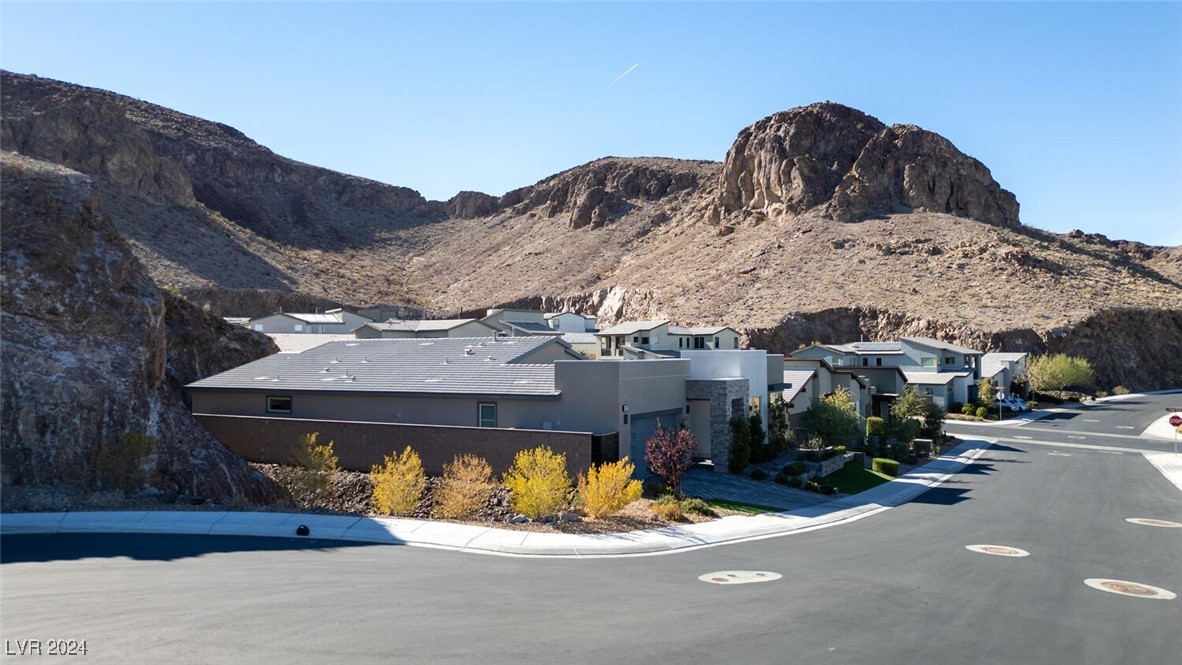 1929 Canyon Highlands