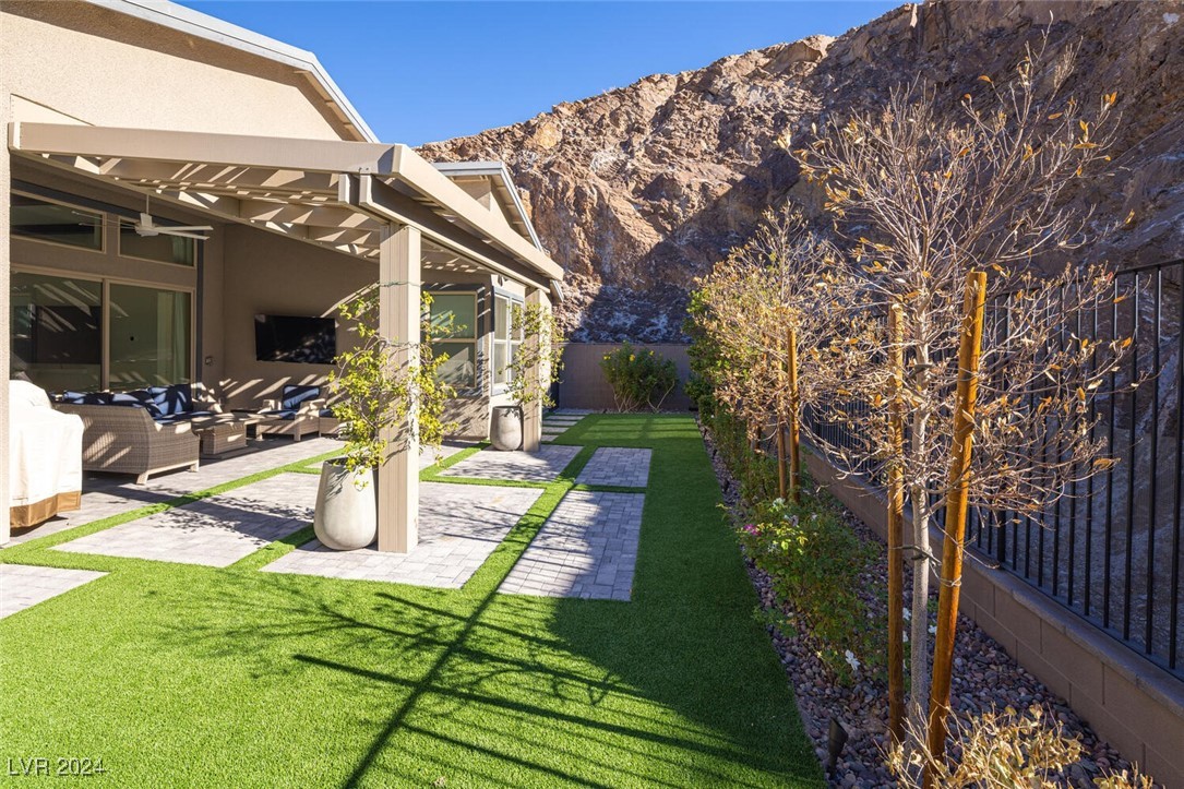 1929 Canyon Highlands