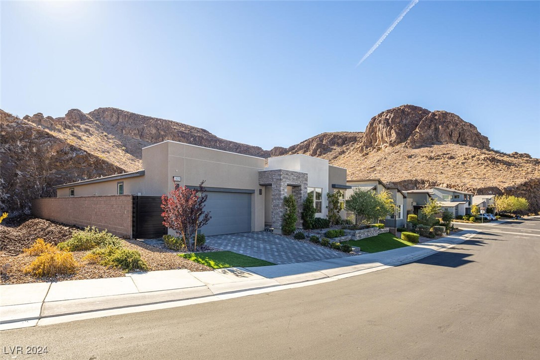 1929 Canyon Highlands