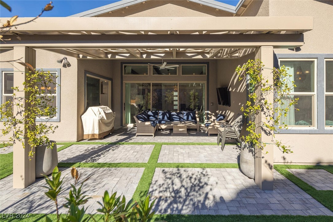 1929 Canyon Highlands