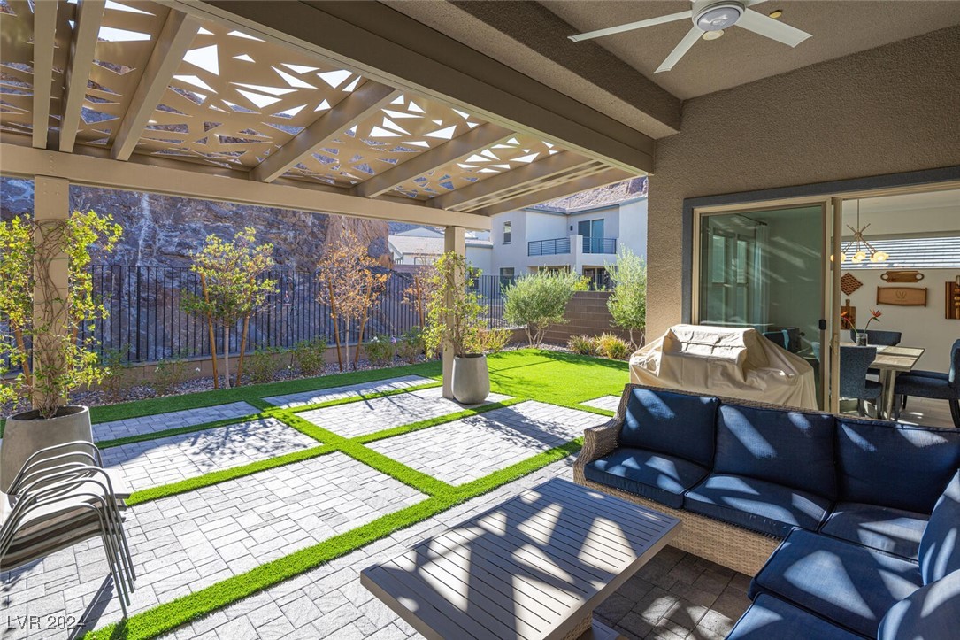 1929 Canyon Highlands