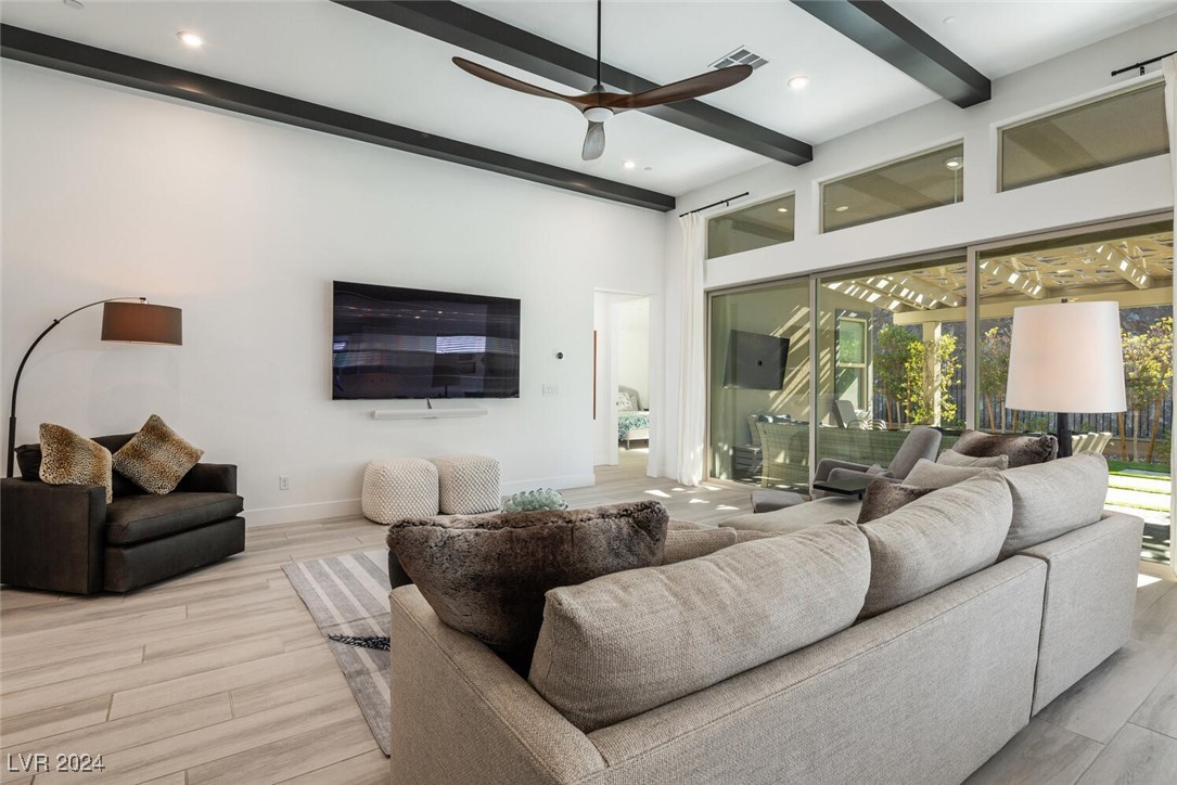 1929 Canyon Highlands