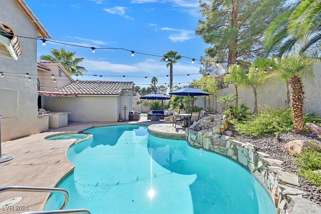 2917 Whalers Cove Circle