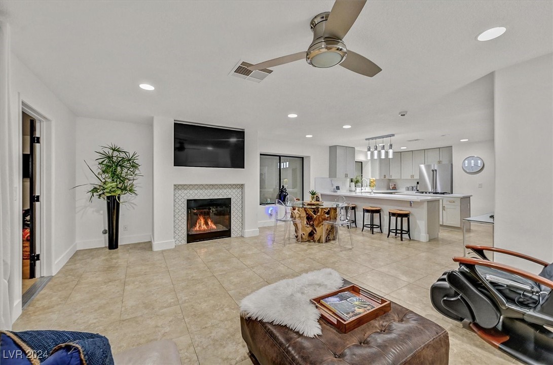 2917 Whalers Cove Circle