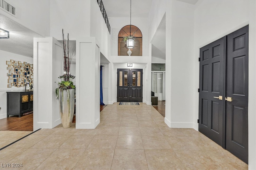 2917 Whalers Cove Circle