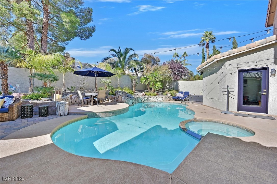 2917 Whalers Cove Circle