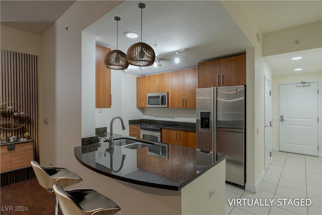 200 West Sahara Avenue 709