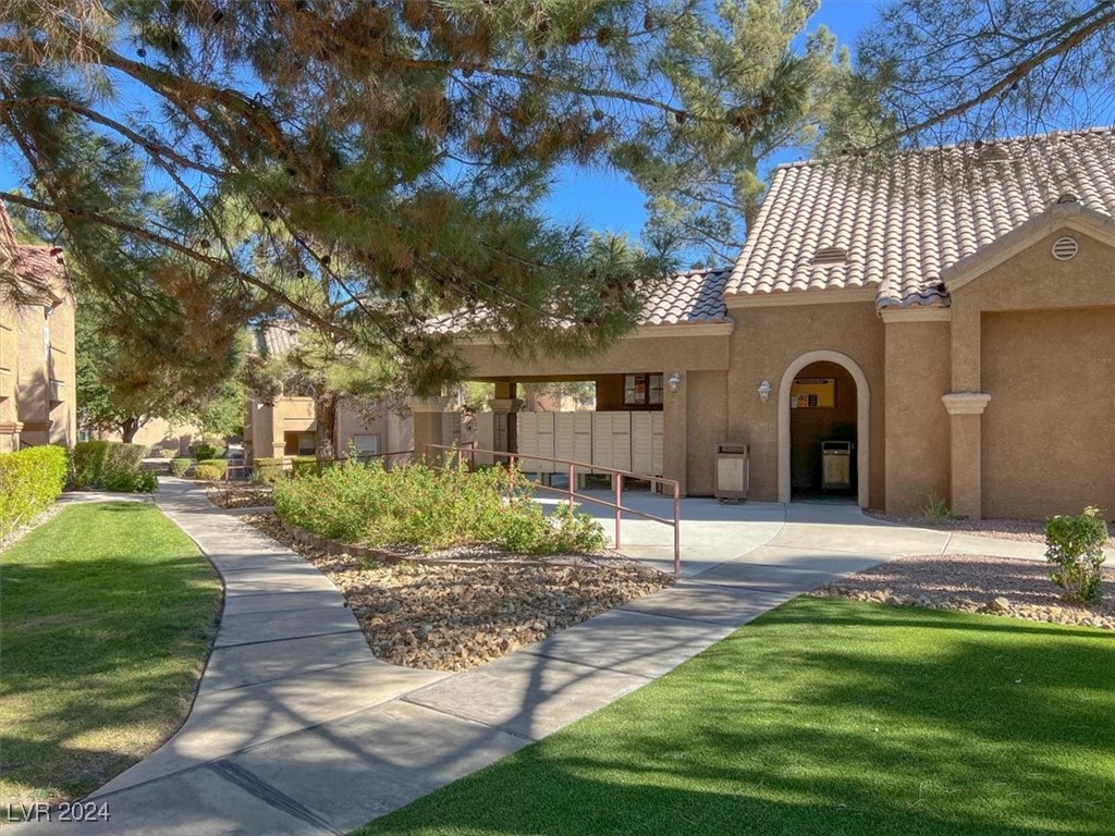 1150 North Buffalo Drive 1037