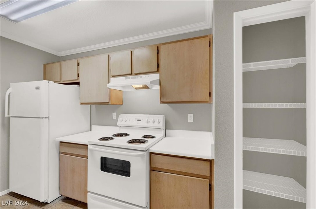 1150 North Buffalo Drive 1037