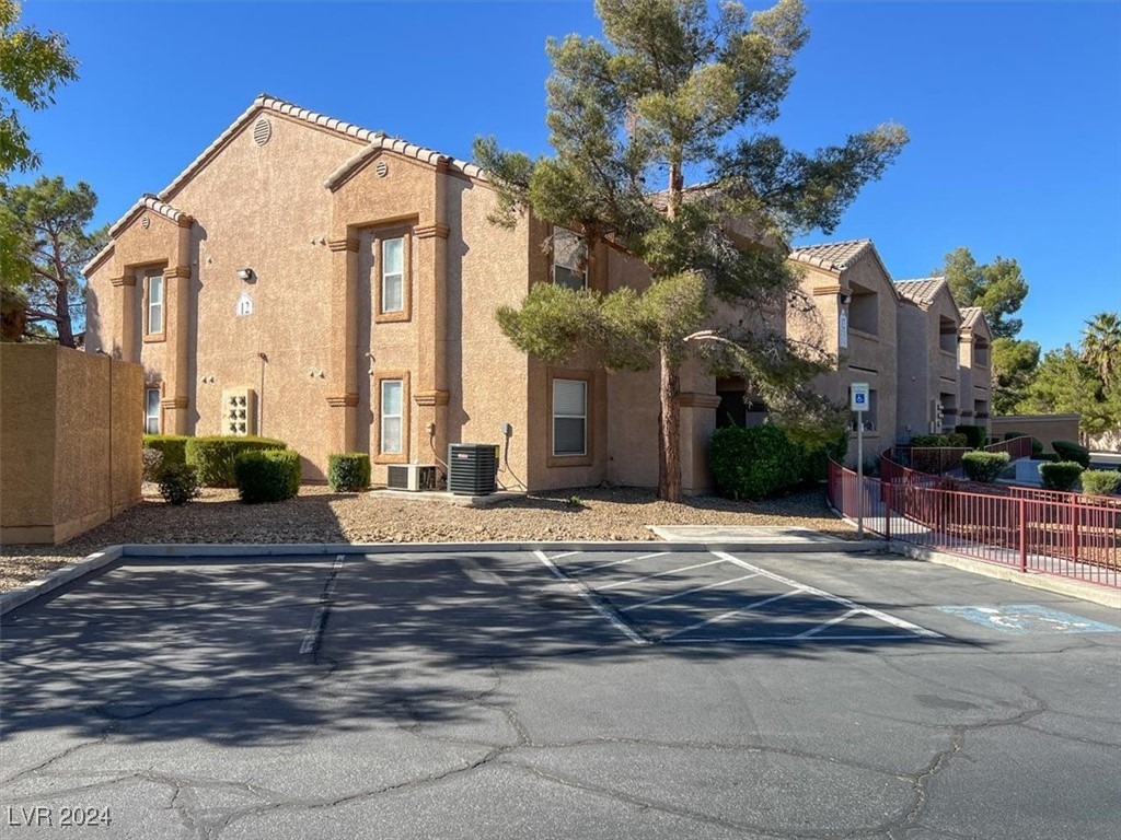 1150 North Buffalo Drive 1037