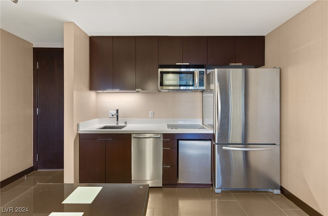 2600 West Harmon Avenue 20024