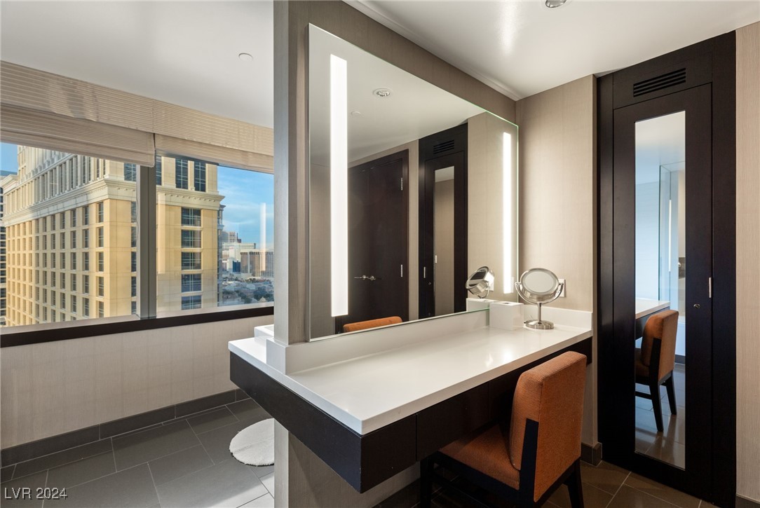 2600 West Harmon Avenue 20024