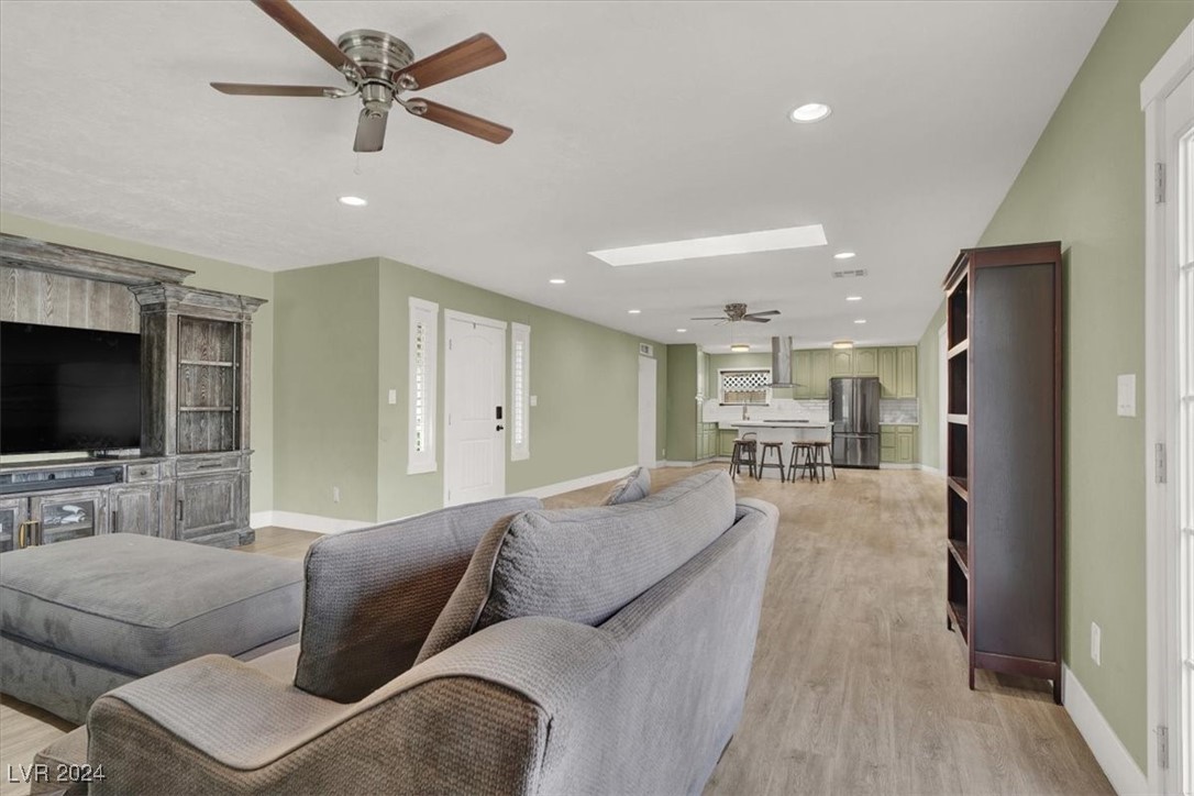 6290 Craigmont Avenue