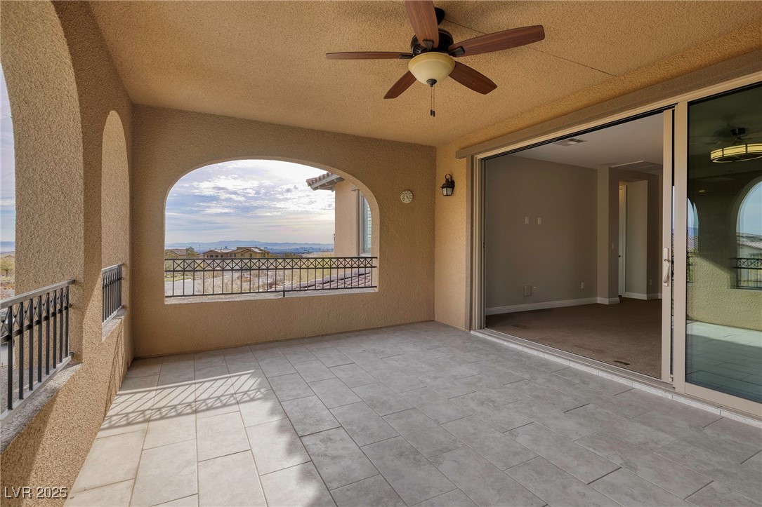 12002 Tramonto Avenue