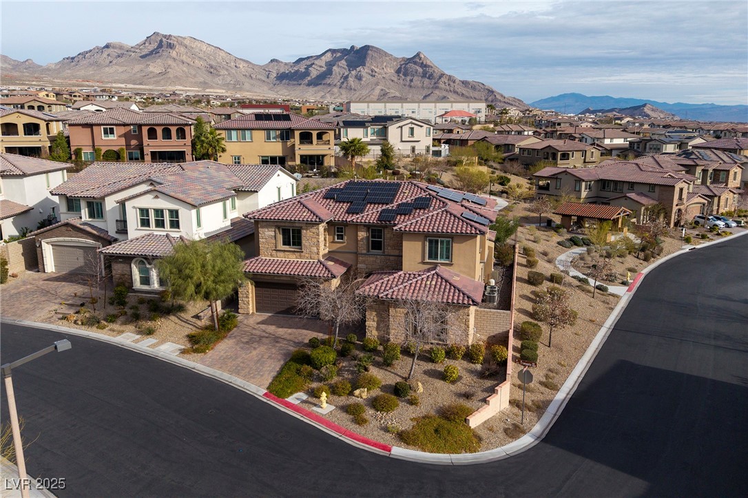 12002 Tramonto Avenue