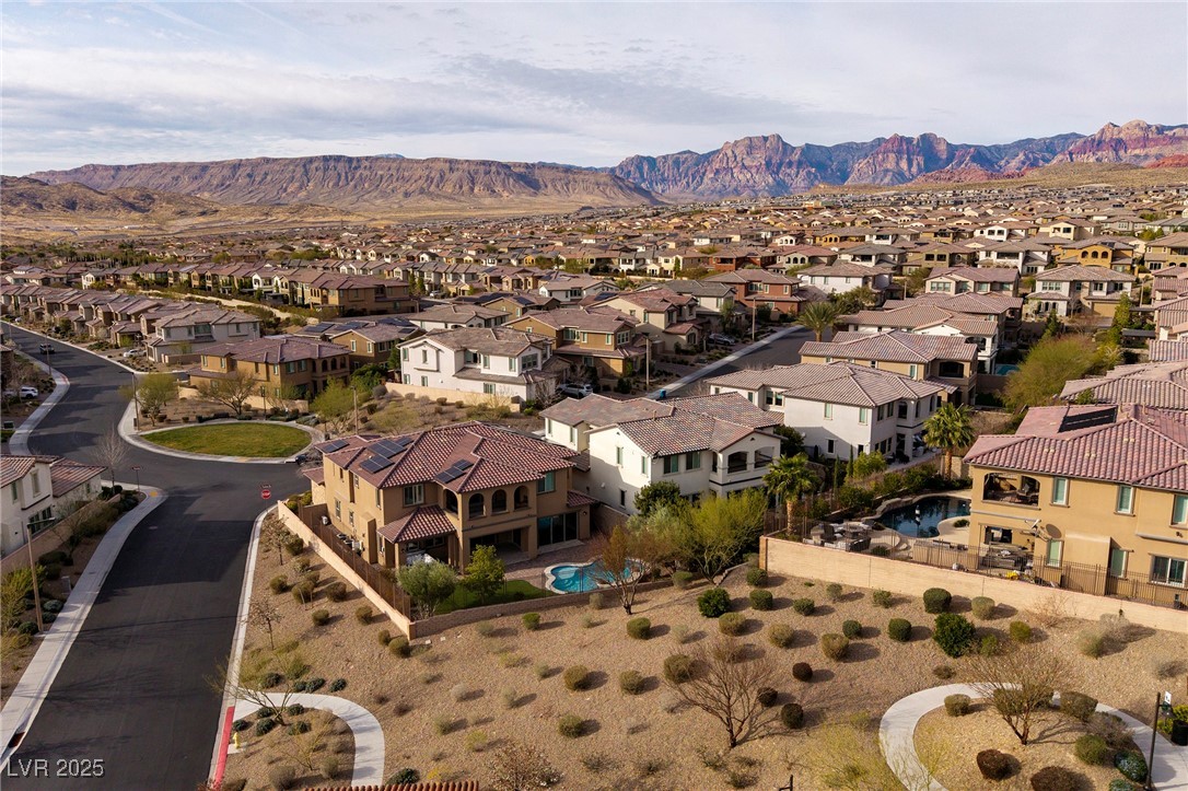 12002 Tramonto Avenue