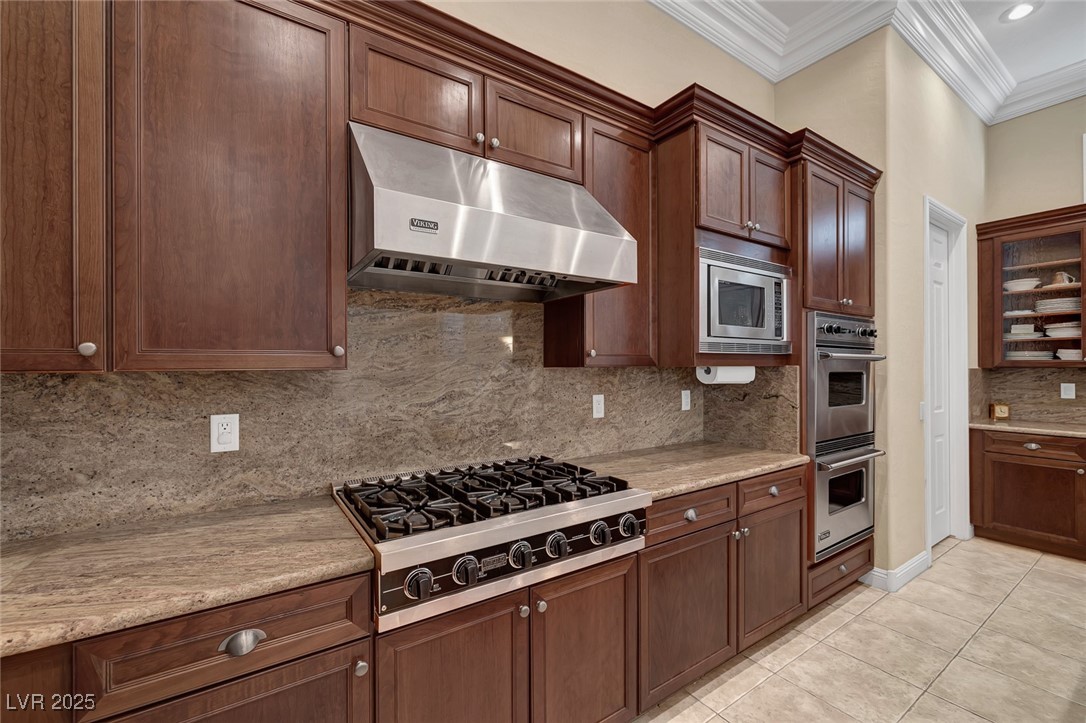 6 Caves Valley Court