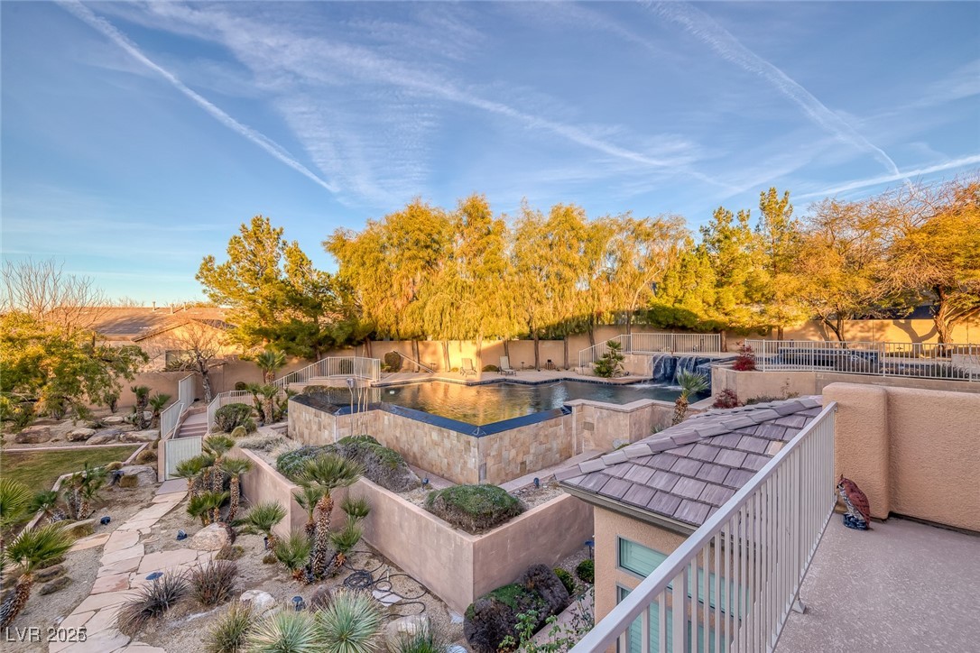 6 Caves Valley Court